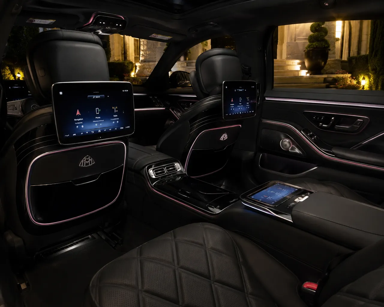 Mercedes Maybach S580 — Black sedan rental